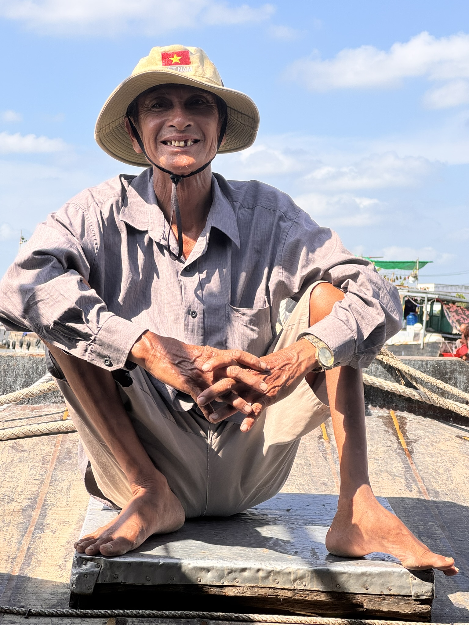 WilkTravels - Vietnam_home_fisherman